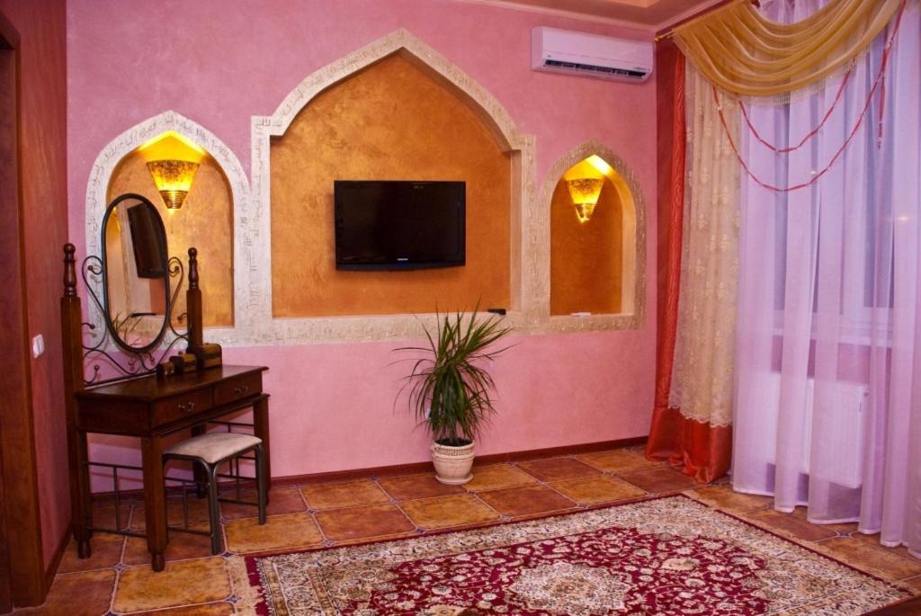 Coliseum Hotel Khmelʼnytsʼkyy Quarto foto