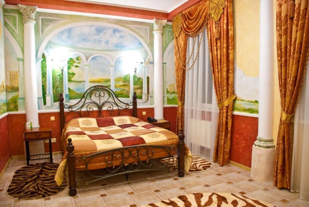 Coliseum Hotel Khmelʼnytsʼkyy Quarto foto