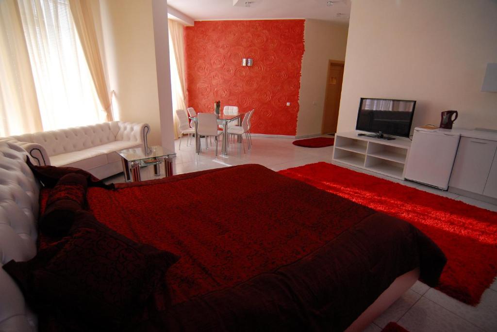 Coliseum Hotel Khmelʼnytsʼkyy Quarto foto